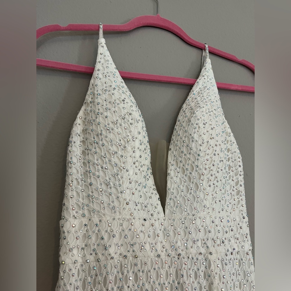 White Rhinestone Prom Dress - Size 4 🤍 - Picture 10 of 10